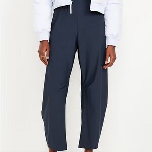 Old Navy Women's High-Waisted SleekTech Barrel Ankle Pants size small